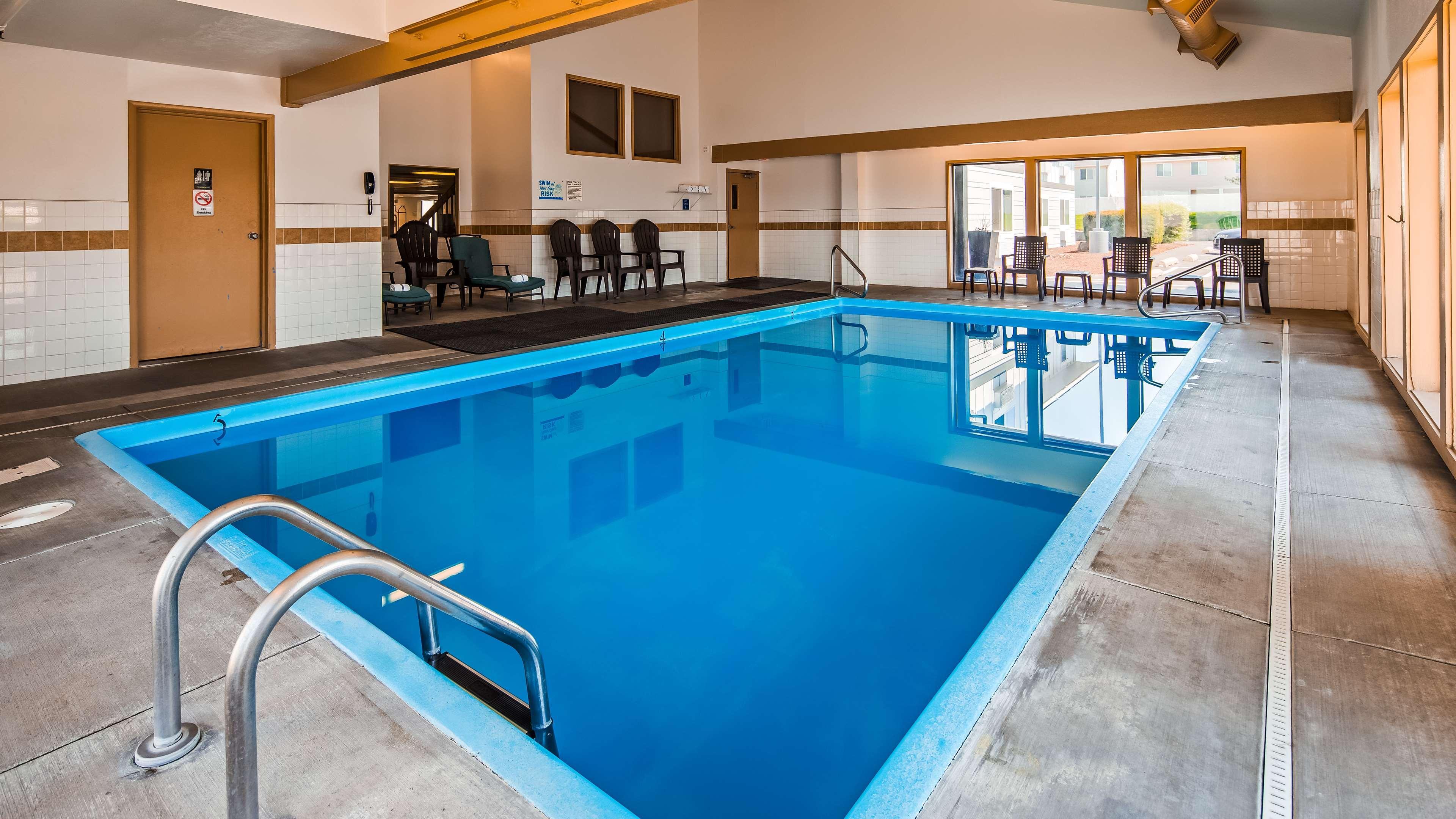Surestay Plus Hotel By Best Western Пост Фолс Екстериор снимка